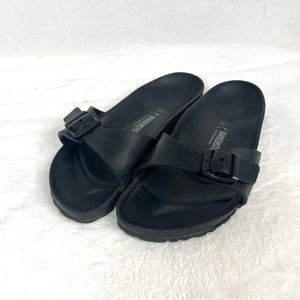 Birkenstock black pool slides Women’s 9